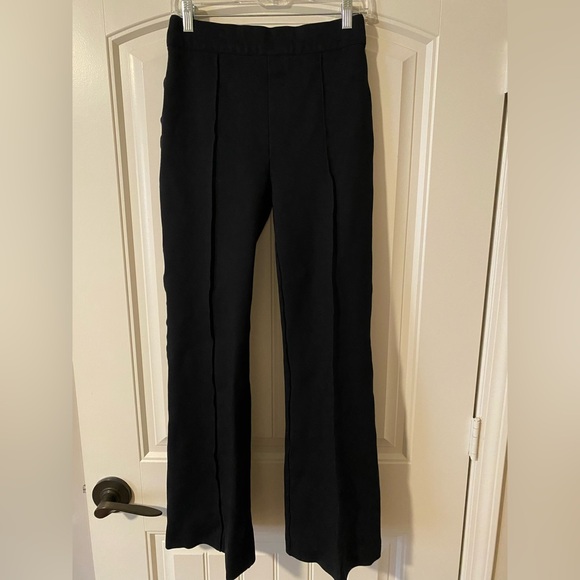 Spanx Ponte Flare Pants, Black, Size Medium - Picture 5 of 5